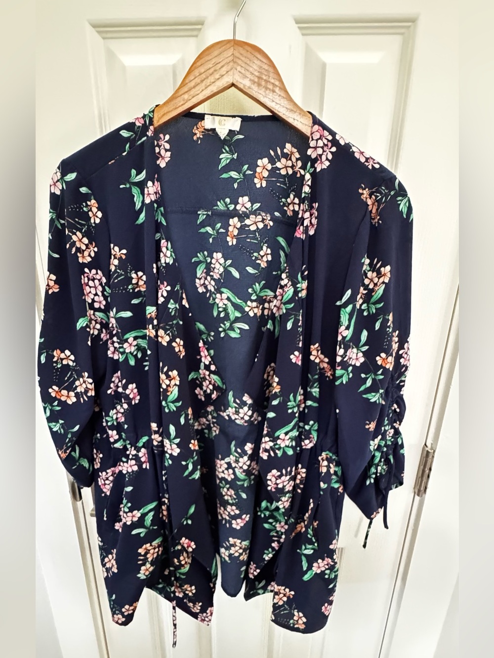Francesca's Collections Navy Floral Draped Kimono